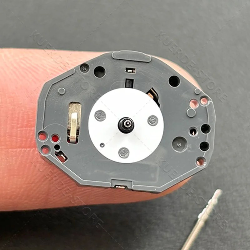 Japan Produces PC21J Movement 3 Hand Standard Quartz Movement Size: 6 ¾X8‴ Height: 3.15mm With Second Hand Stop Function