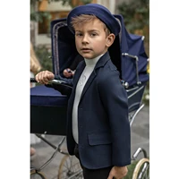 Collection Madeline AP AW26 : Robe florale pour filles, pull à col rond pour garçons, vêtements assortis pour frères et sœurs, famille 6