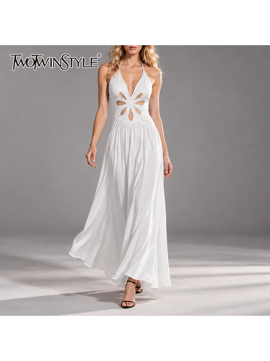 TWOTWINSTYLE Flower Spliced Hollow Out Slimming Dress for Women Halter Collar Sleeveless Patchwork Lace Up Dresses Female Style