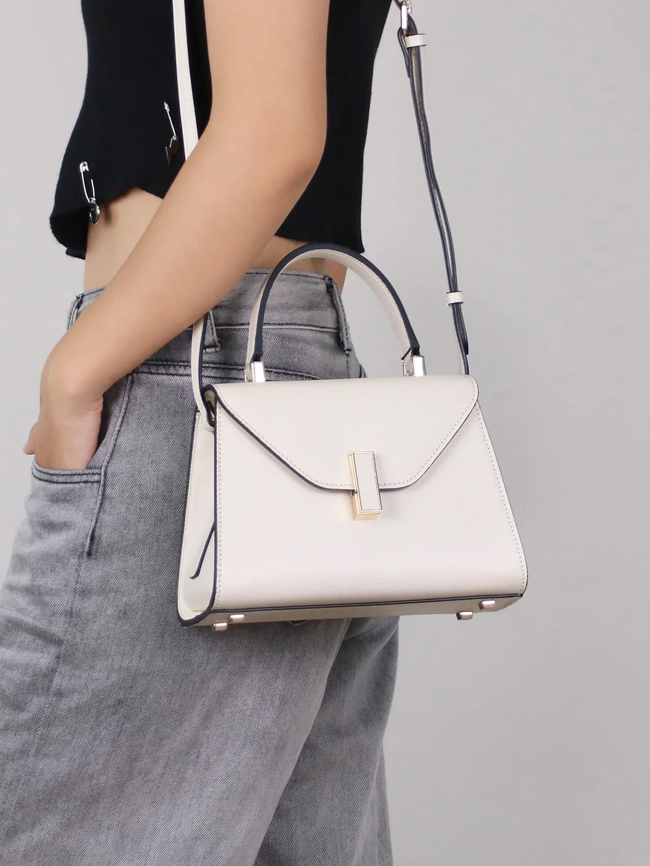 حقيبة يد نسائية جديدة لعام 2025 بتصميم متخصص حقيبة يد عصرية عالية الجودة مطبوعة بنخيل للسيدات للتنقل جوكر كيلي الصور النمطية s