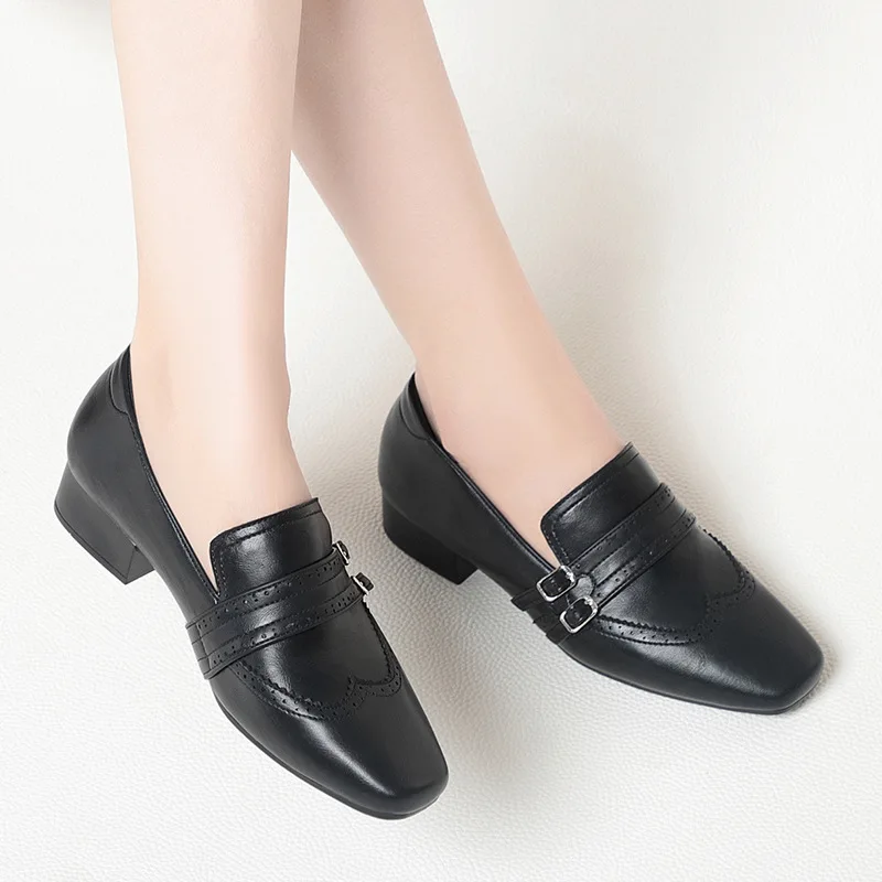 

Retro Breathable Comfortable Soft Leather Loafers British Brogue Shoes 2026 Spring Block Heel Buckle Single Shoes Office Work