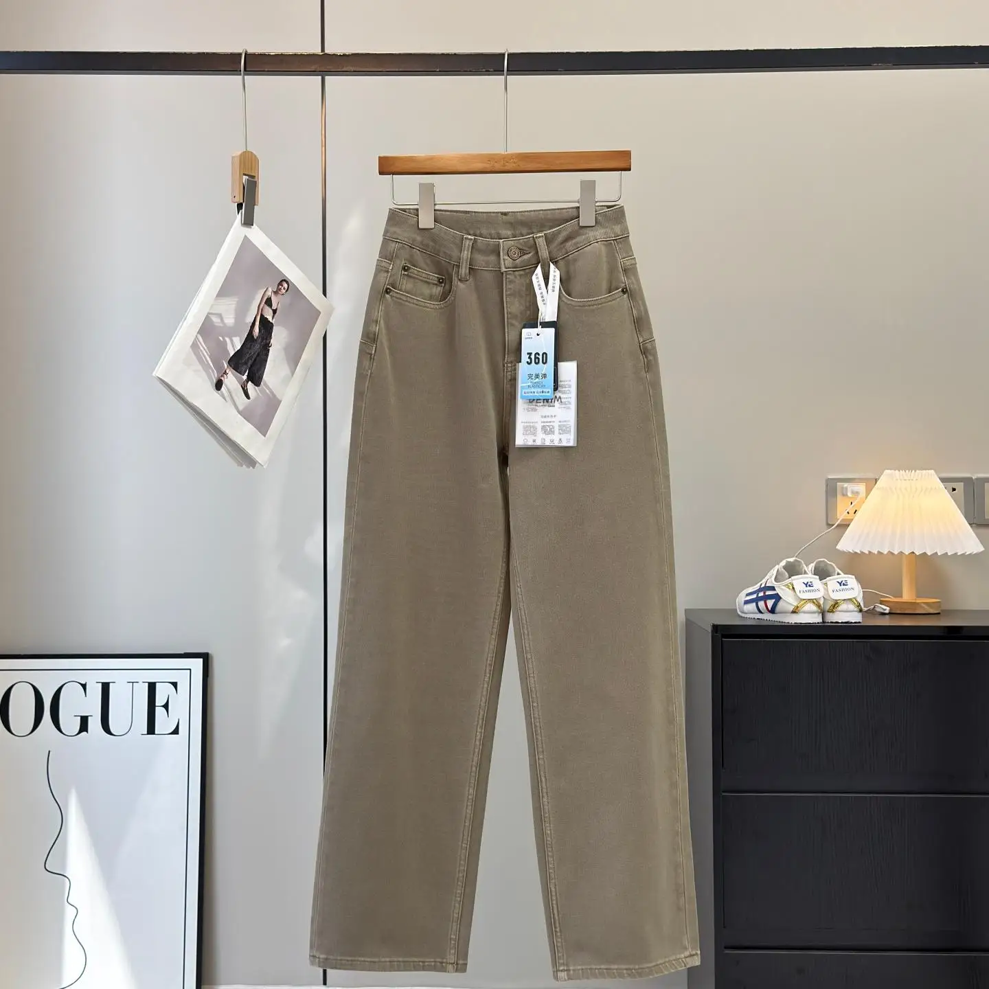 Slimming High Waist Straight Leg Jeans Women's Spring Fashion Retro Washed Butt Enhancing Cotton Stretch Denim Pants