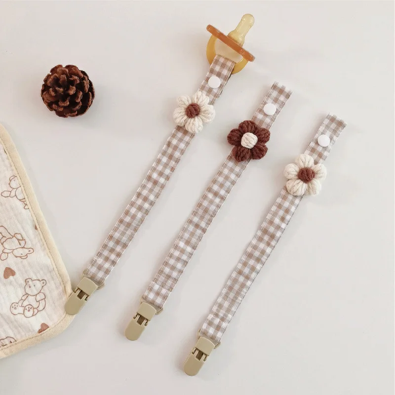 Gewebte Blume Baby Schnuller Clip Kreative Karierte Schnalle Nippel Kette Neugeborenen Schnuller Zahnen Anti Verlust Seil Kette – Detail 4