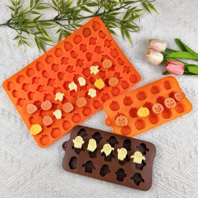 

Силиконовые формы для тыквы на Хэллоуин: формы для шоколада с 15 полостями для изготовления шоколада, торта, пудинга, желе и кубиков льда, оранжевого цвета