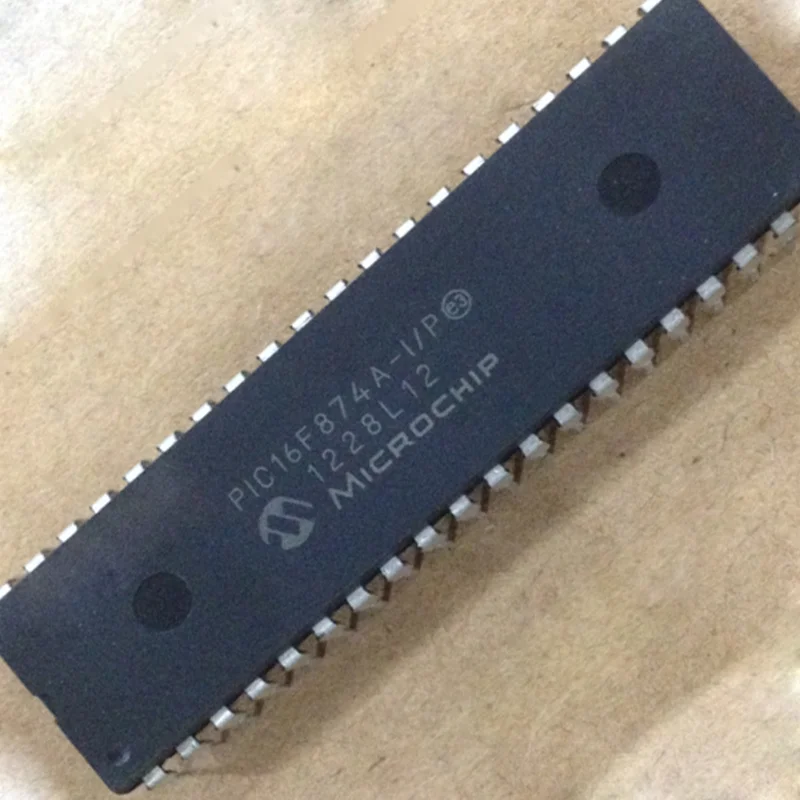 

PIC16F874A-I/P Original Genuine Chip Packing DIP40