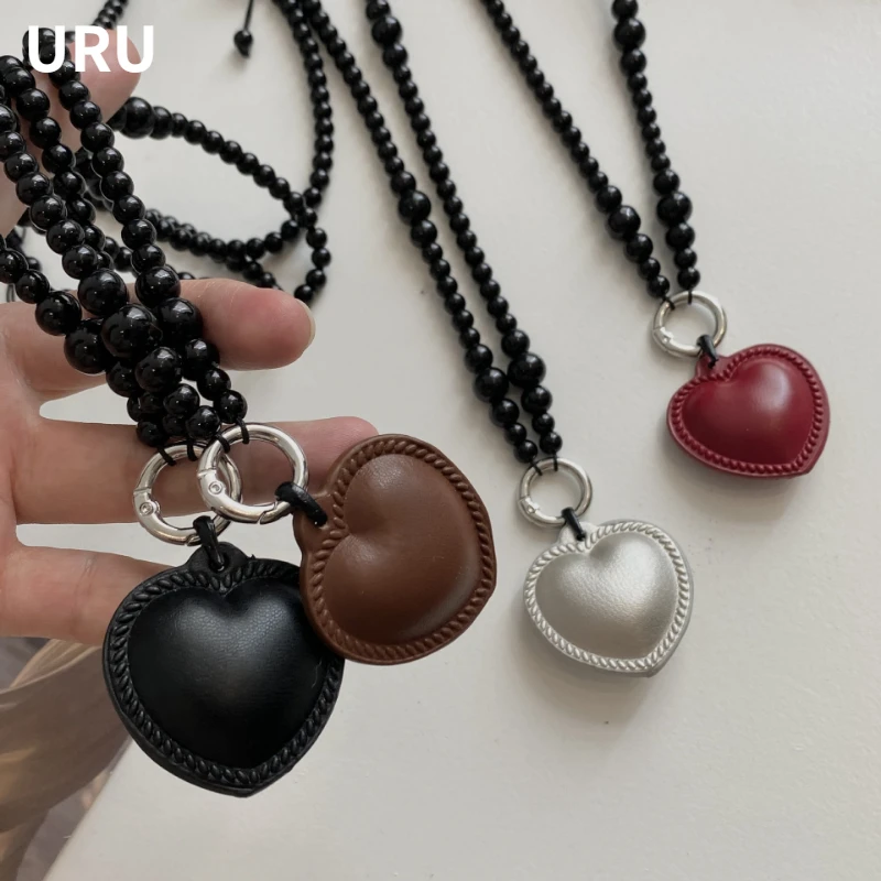 Fashion Jewelry Vintage Temperament Personality Heart Pendant Necklace For Women 2025 Simply Design Fine Accessories
