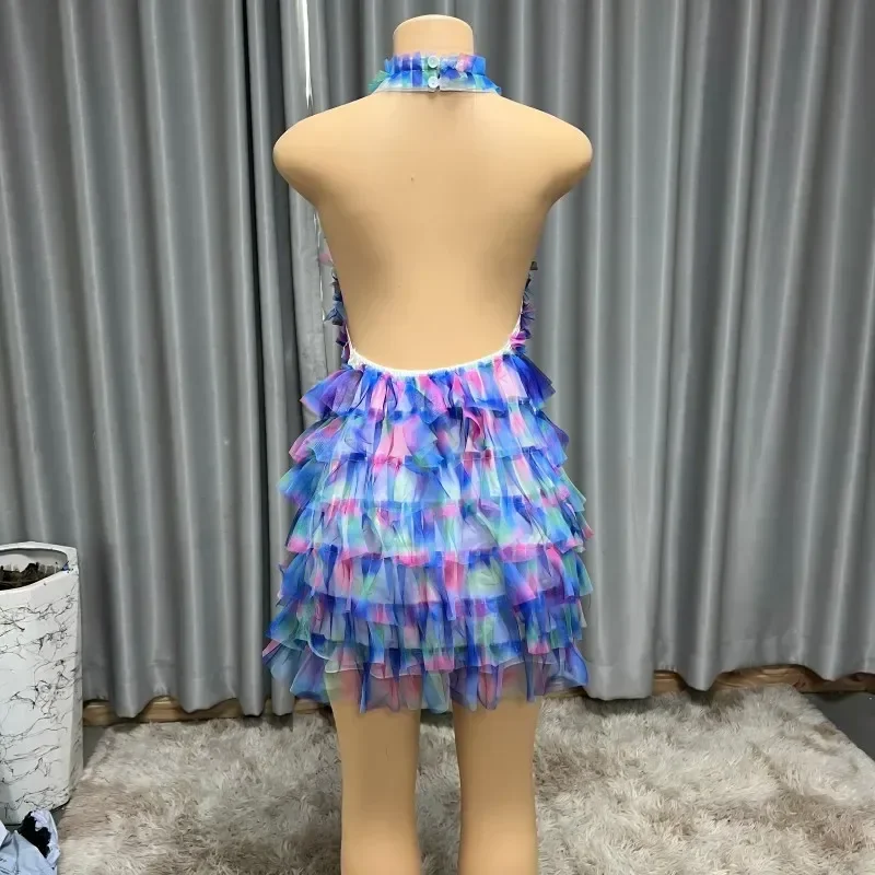 Nova malha bolo gradiente halter pescoço sexy sem costas design para mulheres quente menina festa de aniversário curva-abraçando ajuste em camadas vestidos de baile