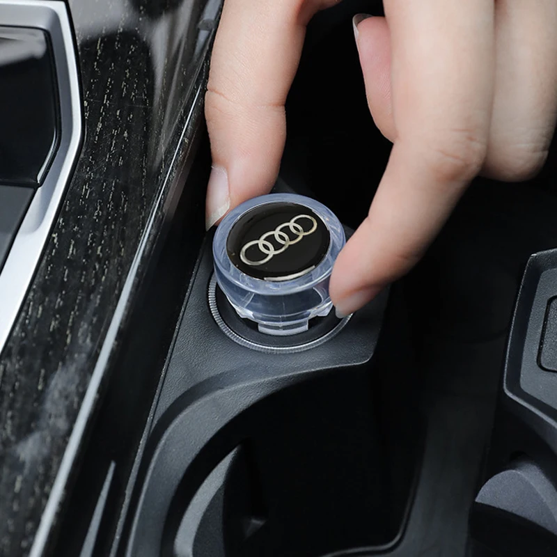 حار ABS سيارة ولاعة السجائر غطاء غبار الغبار غطاء التوصيل لأودي كواترو سلاين A3 A4 A6 A5 Q5 A1 Q7 Q3 Q2 Q8 A7 A8 TT S1 SQ