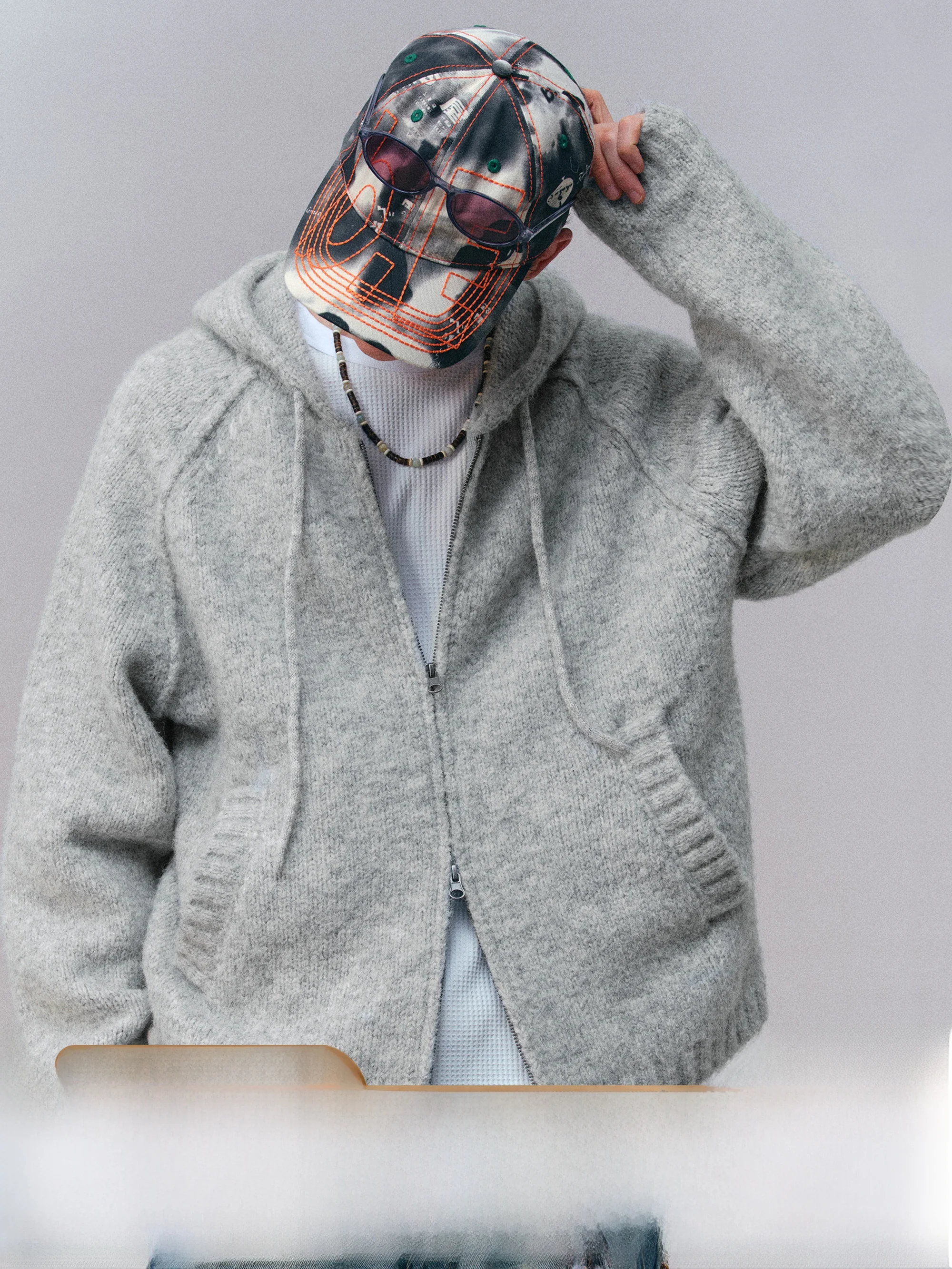 

Мужской вязаный кардиган свободного кроя с капюшоном на молнии Monterest: молодежный стиль, длинный рукав, функция тепла