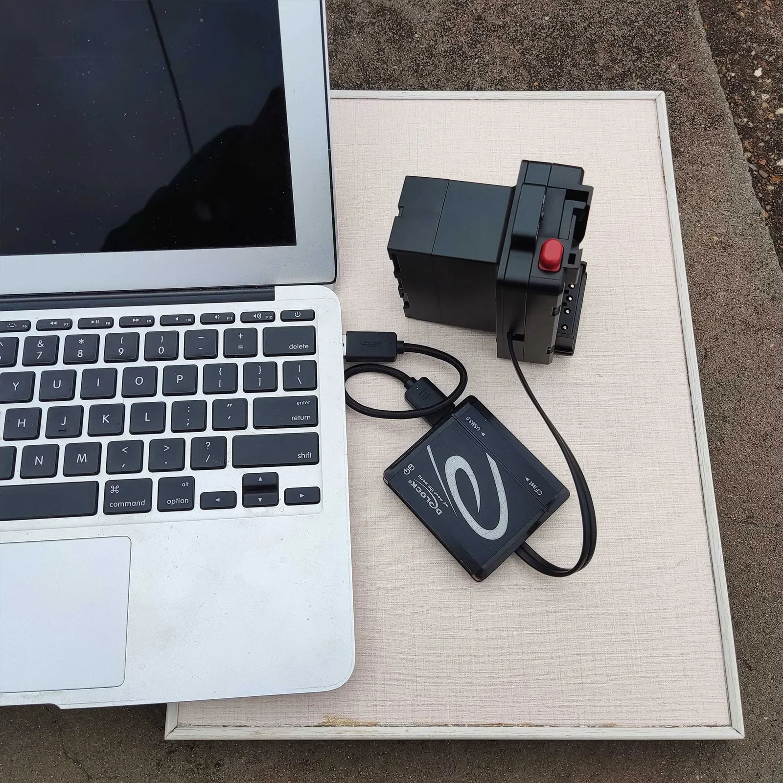 محول SSD NP-F970 إلى بطارية على شكل حرف V Z CAM E2-M4/S6/F6/F8 محول متعدد الوظائف