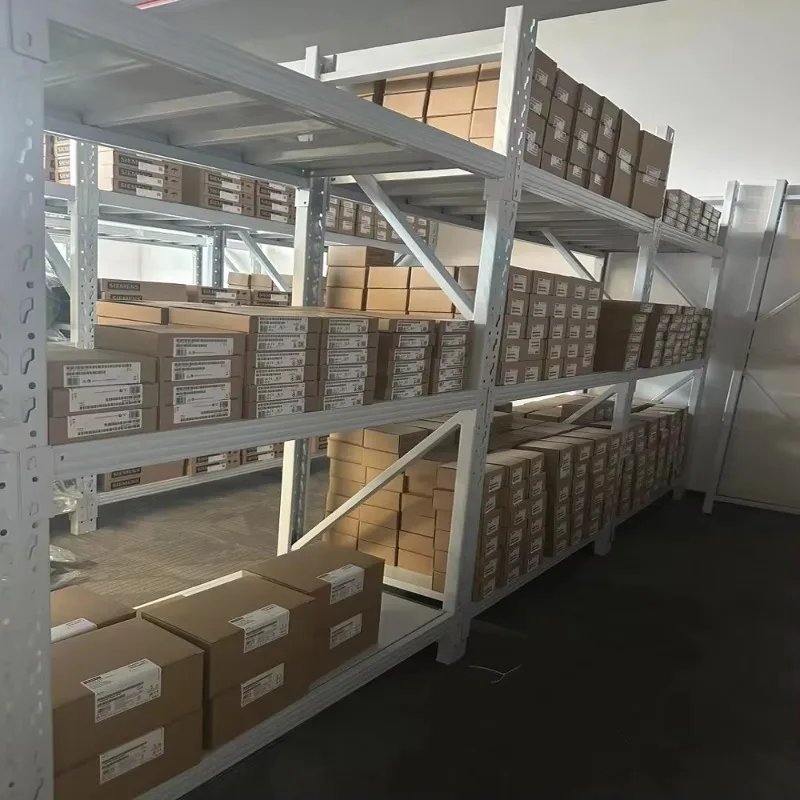 متوفر وحدة تحكم برمجة PLC CP1L-M40DT1-D