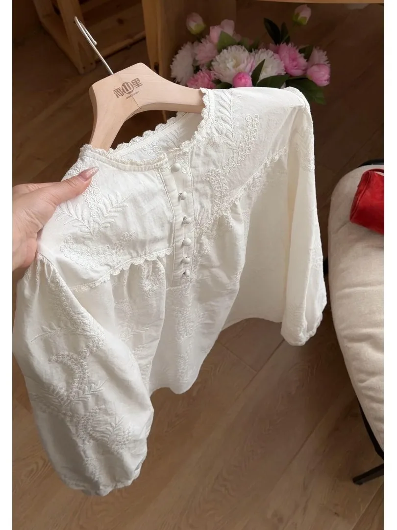 

French Style Embroidered Bubble Sleeve Shirt Women's Loose Cotton Polyester Spring New Design Doll Top Casual round Neck