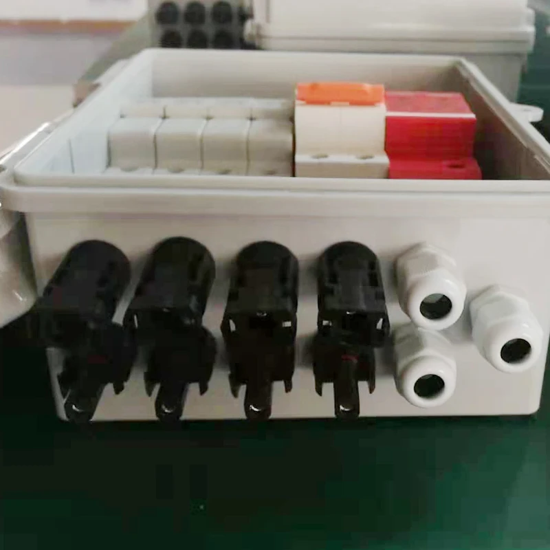 IP65 IP67 2 3 4 6 8 10 가지 방법 문자열 태양 광 플라스틱 결합기 상자 태양 광 발전 시스템 용 플라스틱 정션 박스 PV 결합기 상자