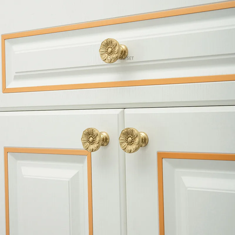 2pcs Pure Copper Single-hole Furniture Handles French-style Cabinet Door Handles Retro Drawer Knobs Kitchen Cabinet Handles