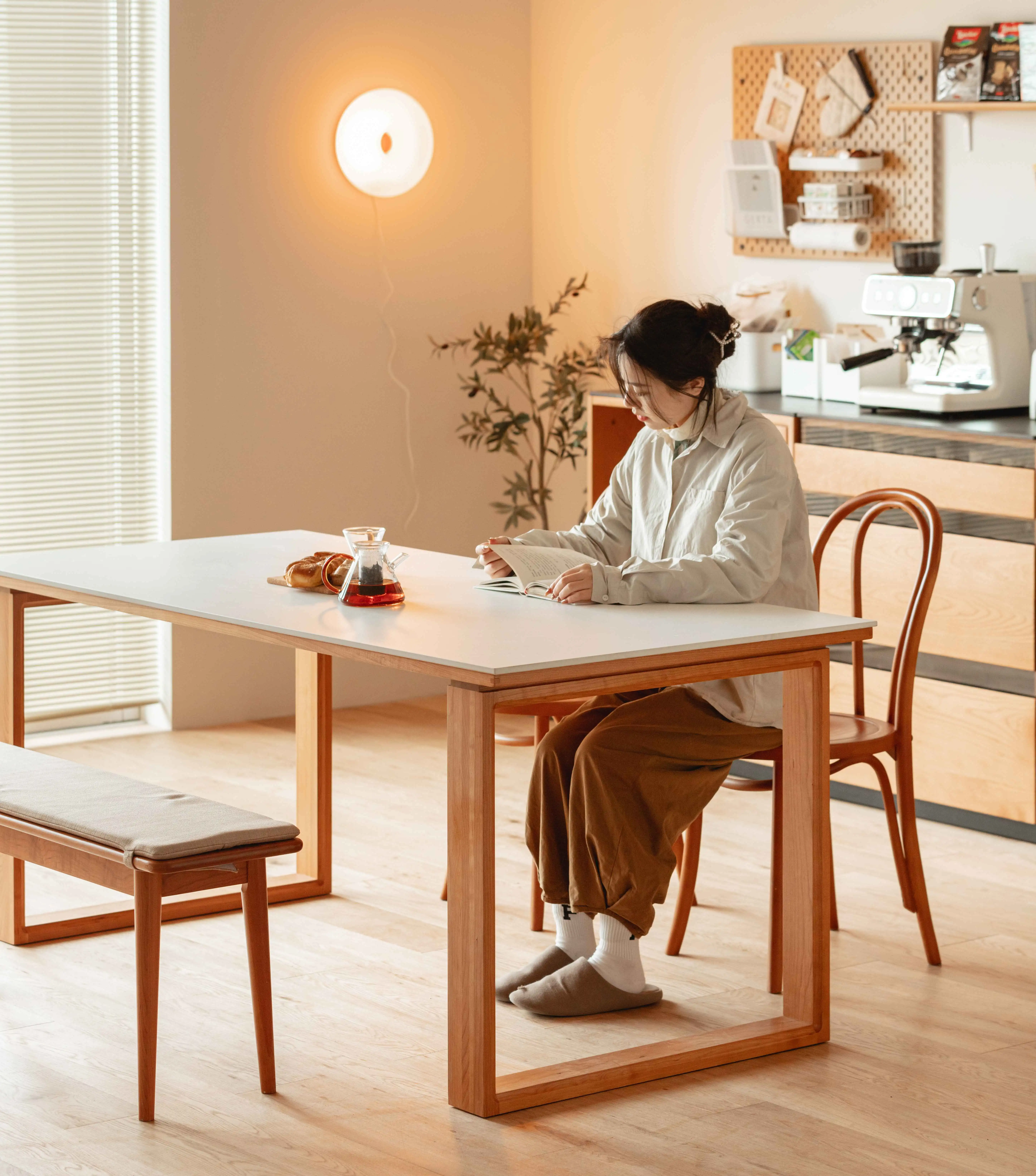 

Living Room Restaurant Furniture Set Kitchen Desk Rustic Style White Wooden Dining Table