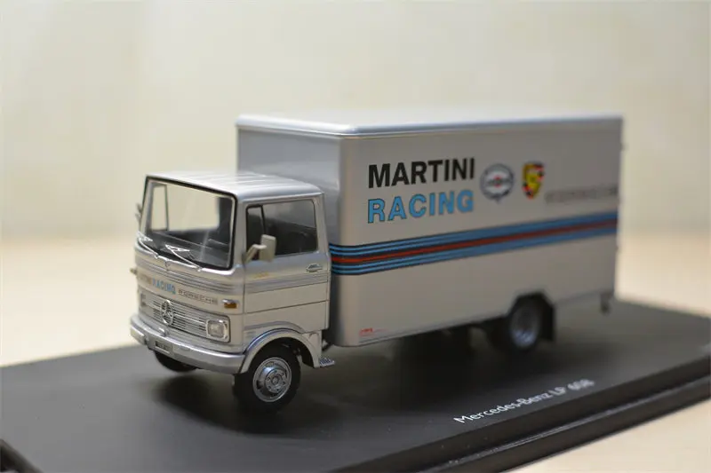 Diecast Schuco 1:43 Scale Benz LP608 Martini Alloy Car Model