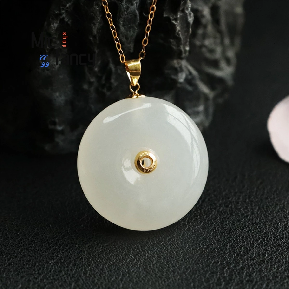 Natural Hotan Sheepskin White Jade Lnlaid With 18k Gold Safety Buckle Necklace Simple Elegant Fashionabl Pendant Mascot Fashion