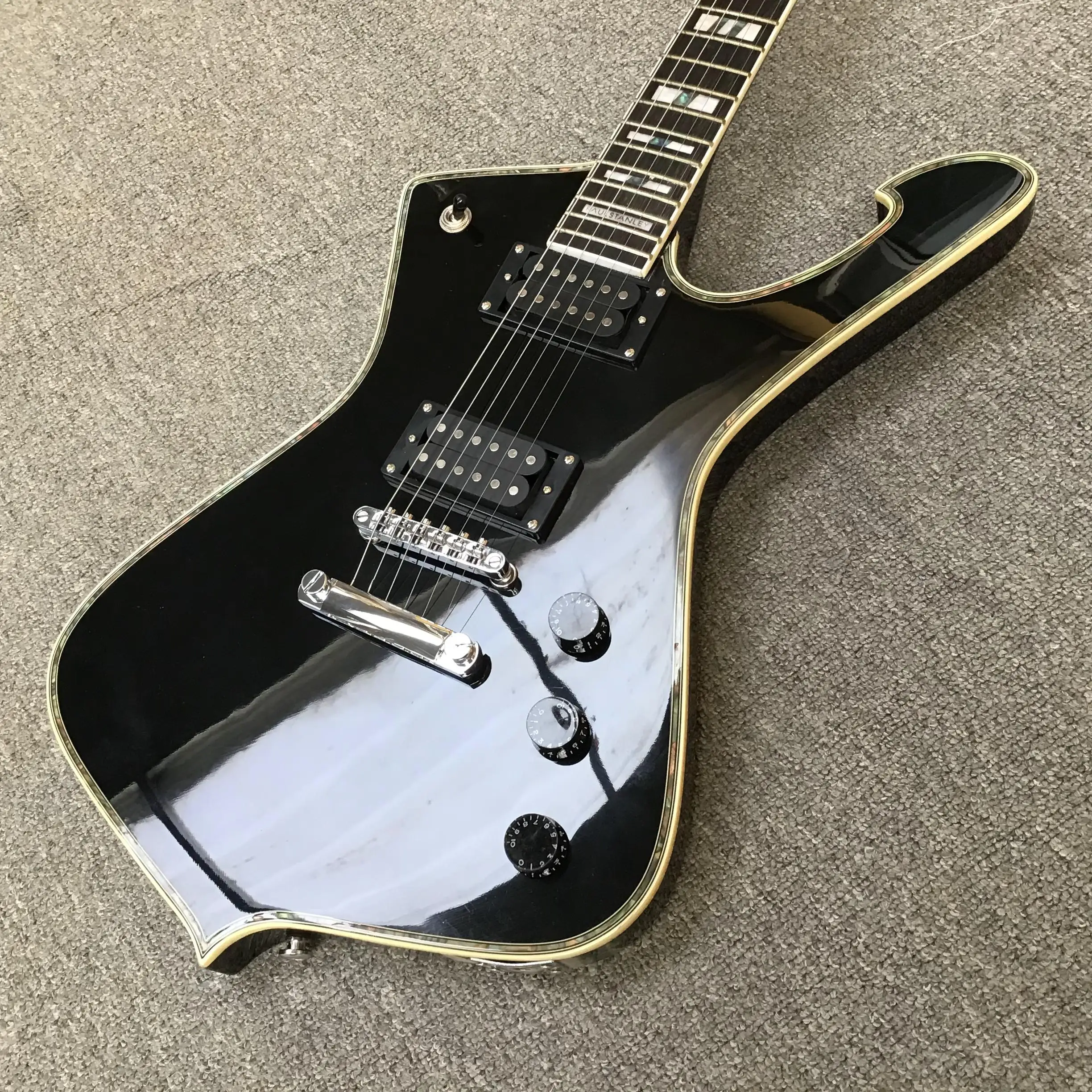hot sales Custom Black 6-string Electric Guitar Open Pickups Gold Hardware Abalone Inlay 22F In Stock,