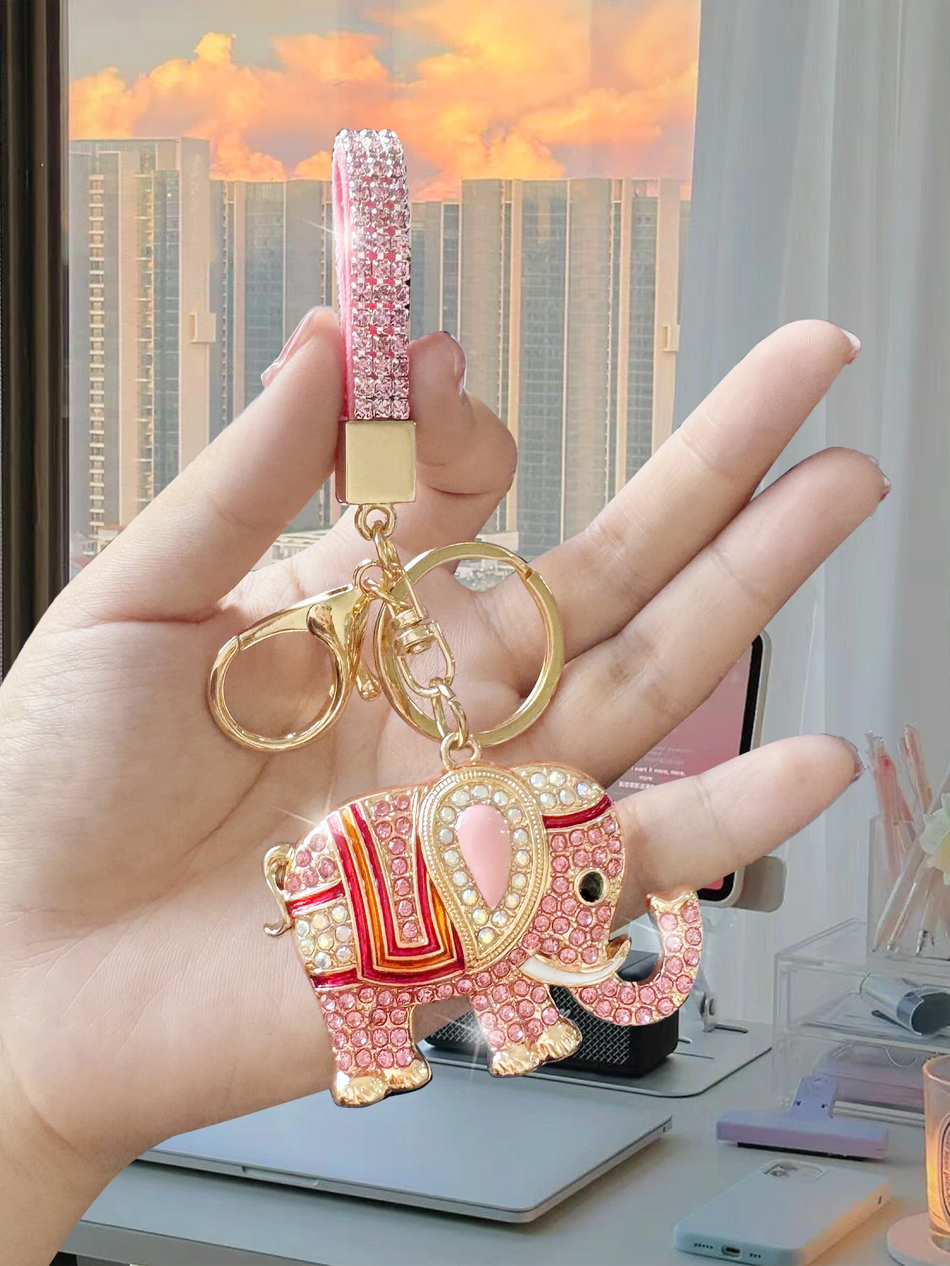 Fashionable men\'s and women\'s full diamond pink/orange/white ethnic style Thai auspicious elephant keychain exquisite men\'s and