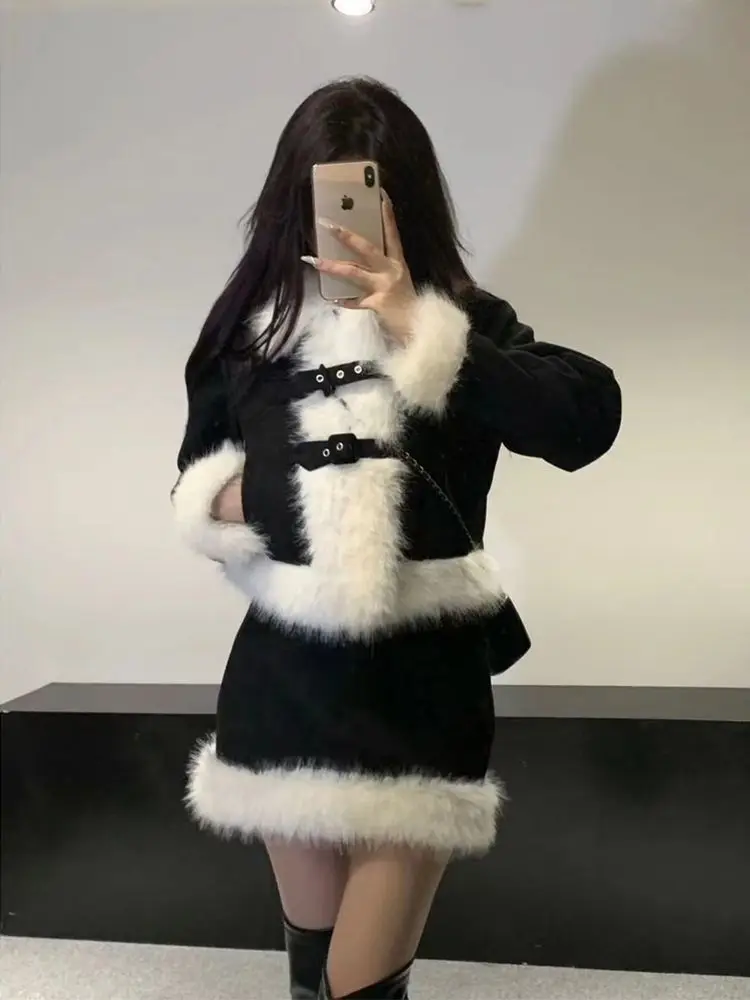 Snow Princess Autumn and Winter Plush Suit Korean Style Fashionable Golden Fur Collar Black Skirt Two-piece Set