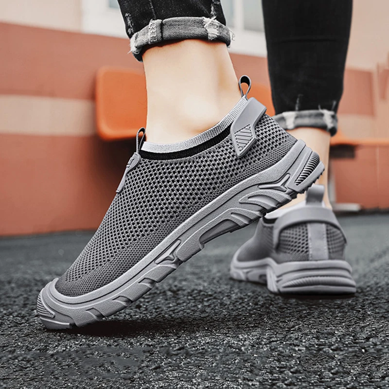 Heren Zomer Holle Ademende Zachte Zolen Mesh Schoenen Heren Originele Comfort Lichtgewicht Casual Schoenen Outdoor Sport Mesh Schoenen