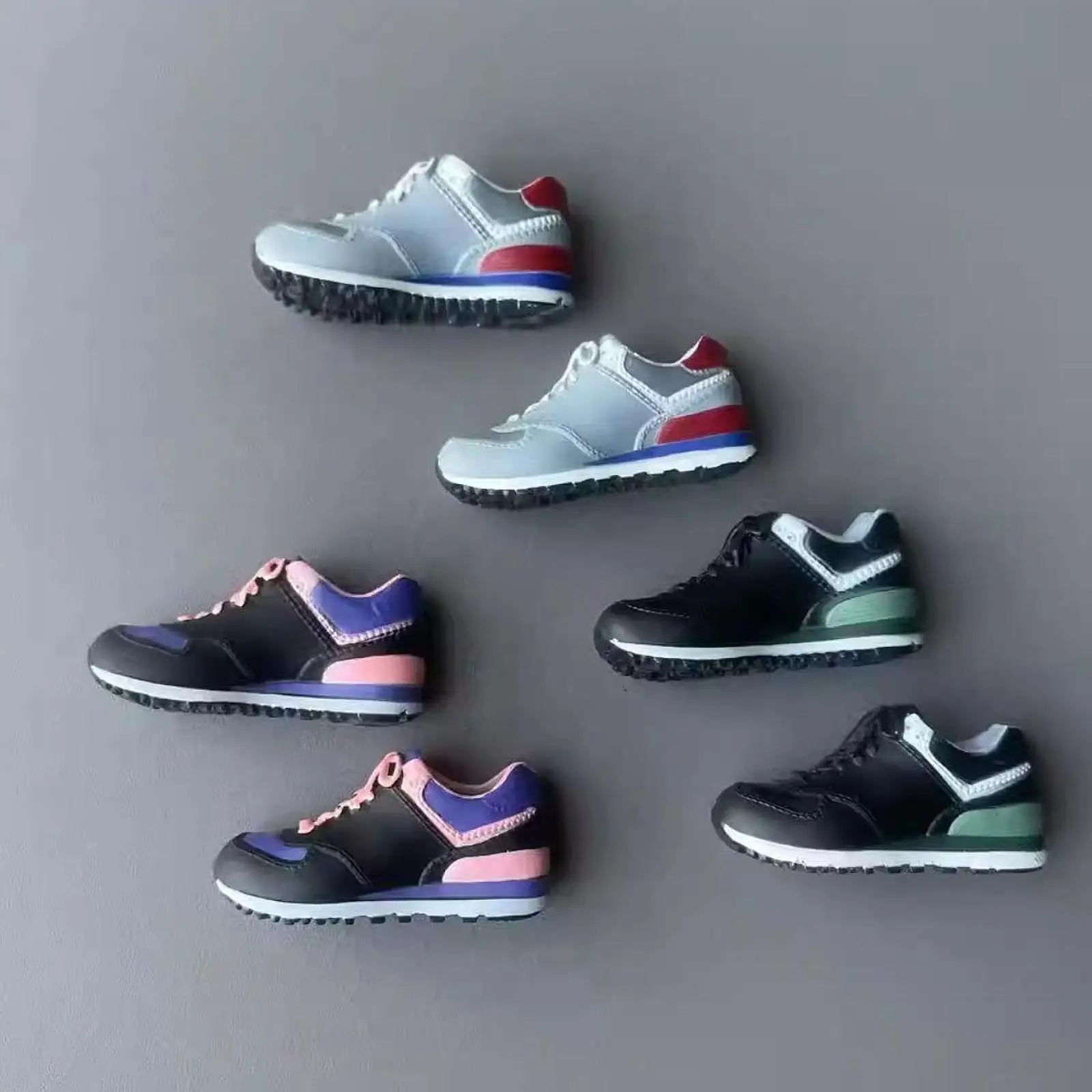 

1/6 Doll Sneakers, Causal Classic Mini Athletic Shoes Miniature Running Shoes Footwear for 12 inch Female Figures