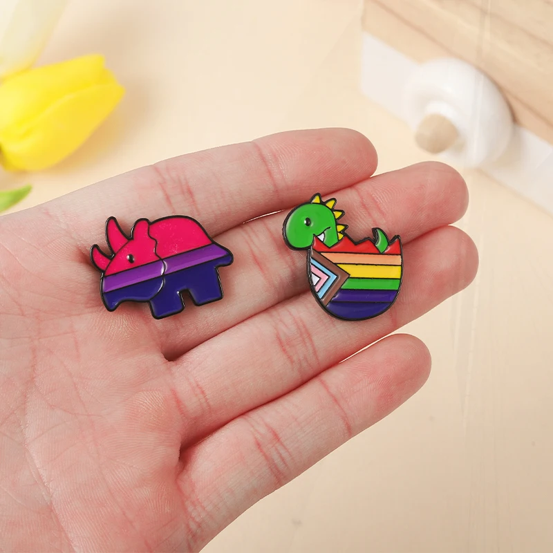 Badges Cartoon Striped Animals Jewelry Gift for Kids Friends Rainbow Dinosaurs Enamel  Brooch Custom Rhino Pines Lapel