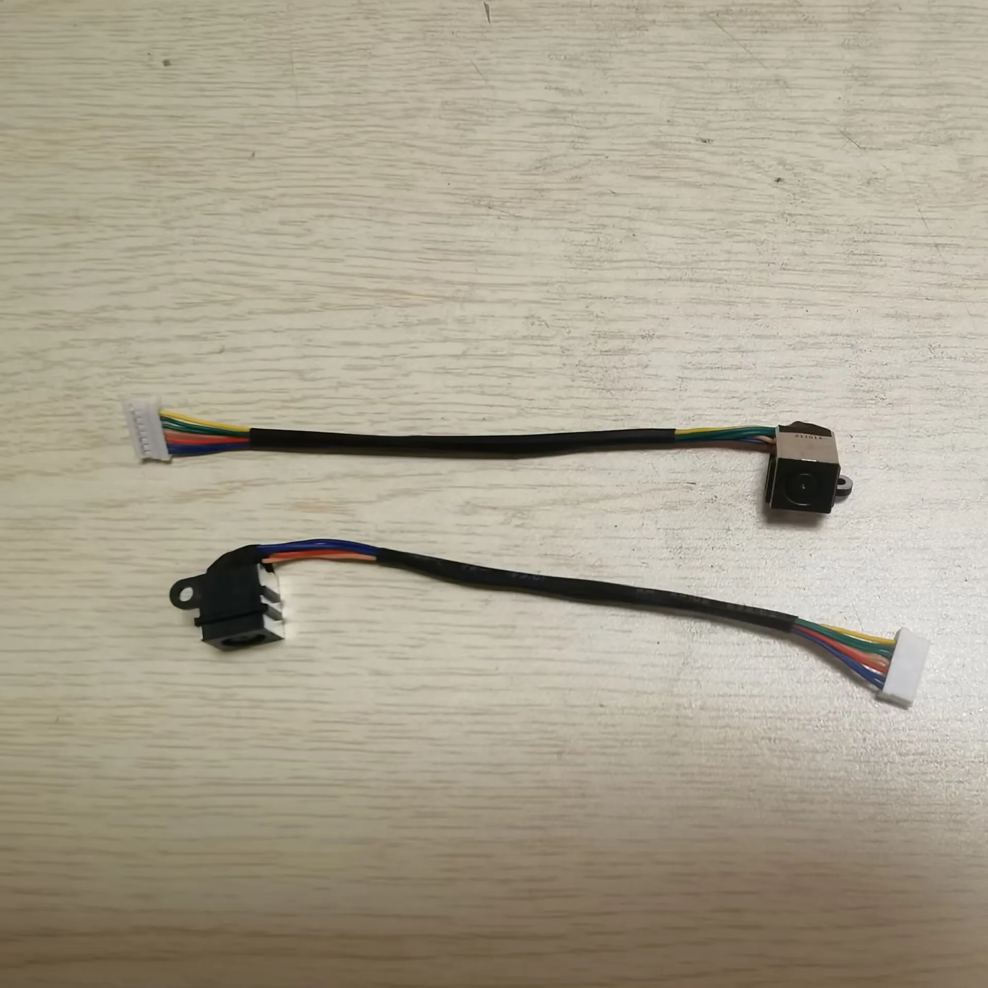 

For Dell Inspiron 17R N7110 Laptop DC Power Jack 7Pin- 0H3T2 / 1 Year Warranty