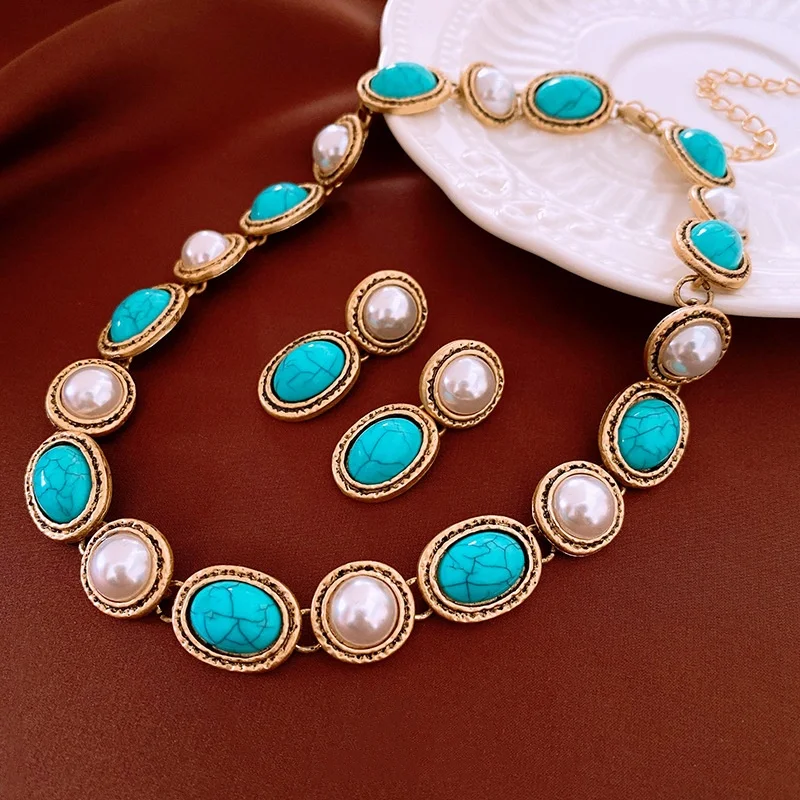 مجموعة قلادة وأقراط من اللؤلؤ متعددة الاستخدامات للنساء مجوهرات عصرية أنيقة للارتداء اليومي والحفلات