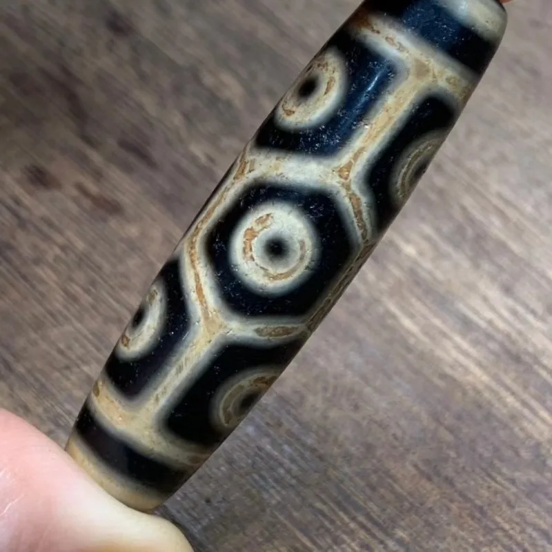 Tibetan Old Agate Old Tortoise Shell Nine-eye Oblique Hole Weathered Old Dzi Bead Pendant