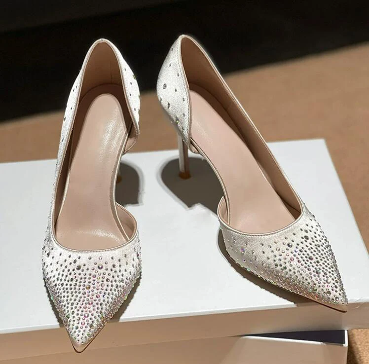 Starry Rhinestone Drilled Silk Pumps Sexy Woman Side Cut Crystal Pointed Toe 8/6cm High Heels Shallow Slip On Bridal Shoes