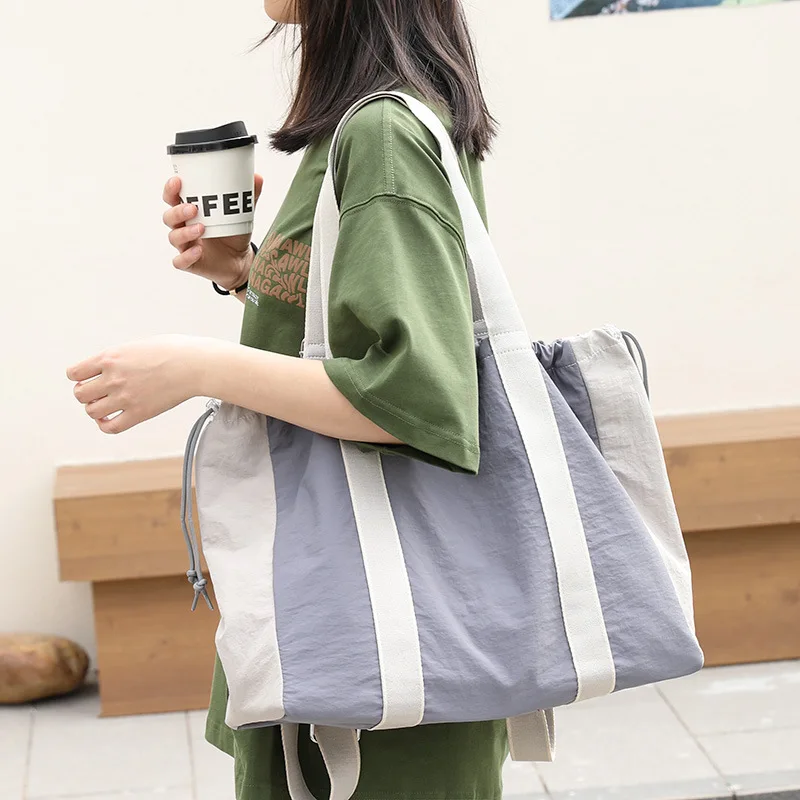 

YIFAN 2025 Women's Shoulder Bags Simple Commuter Ladies Underarm Vest Bag Casual Portable Female Shopping Handbags Tote