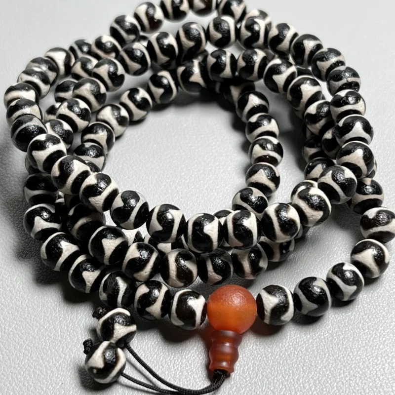 

Tibetan-style agate 8mm tiger tooth dzi beads 108-piece sweater chain multi-loop bracelet unisex jewelry