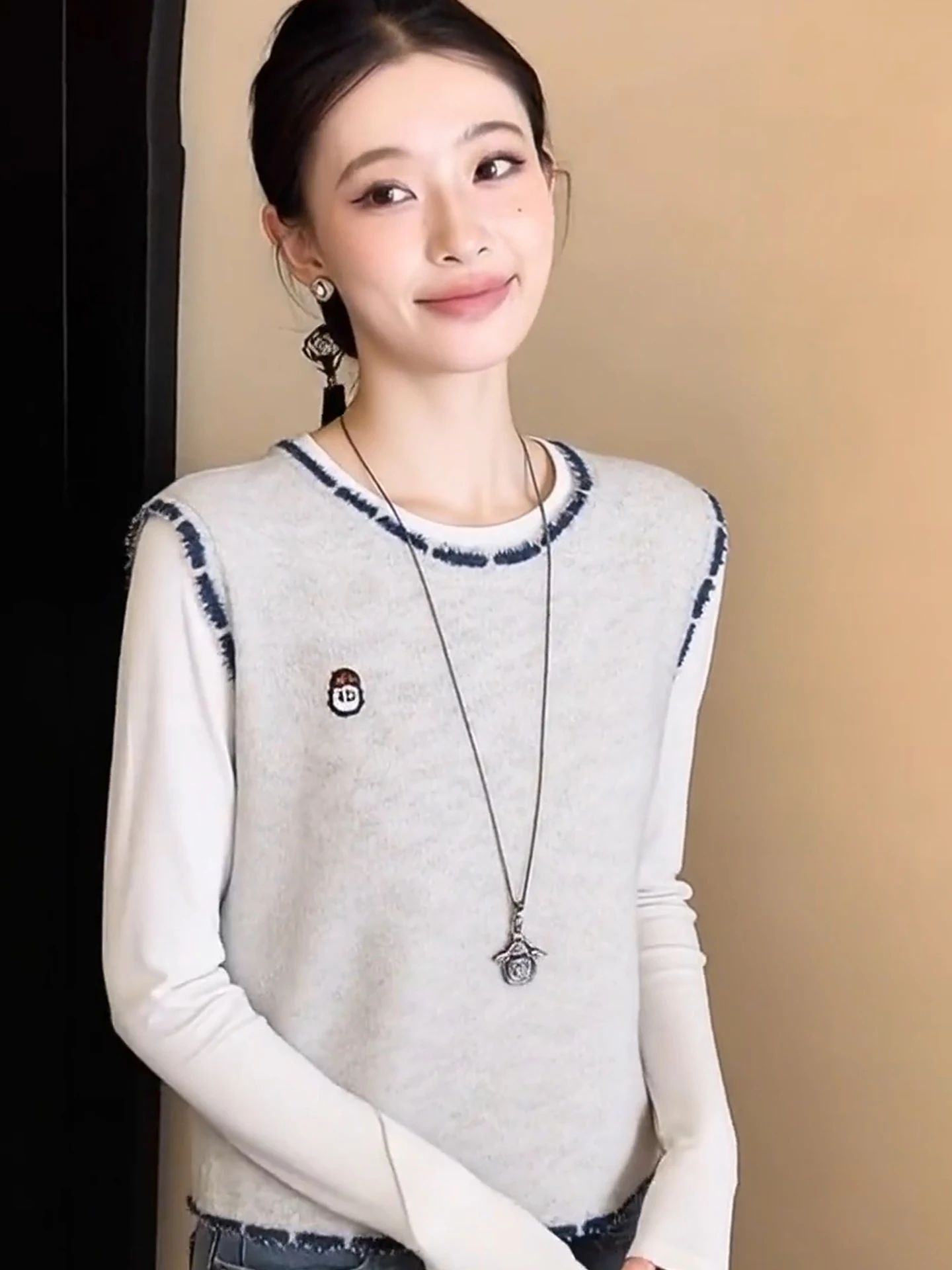 Korean Style Color Block Knitted Vest Fashionable Ageless Sleeveless Soft Layering Super Good Looking Shoulder Top Women