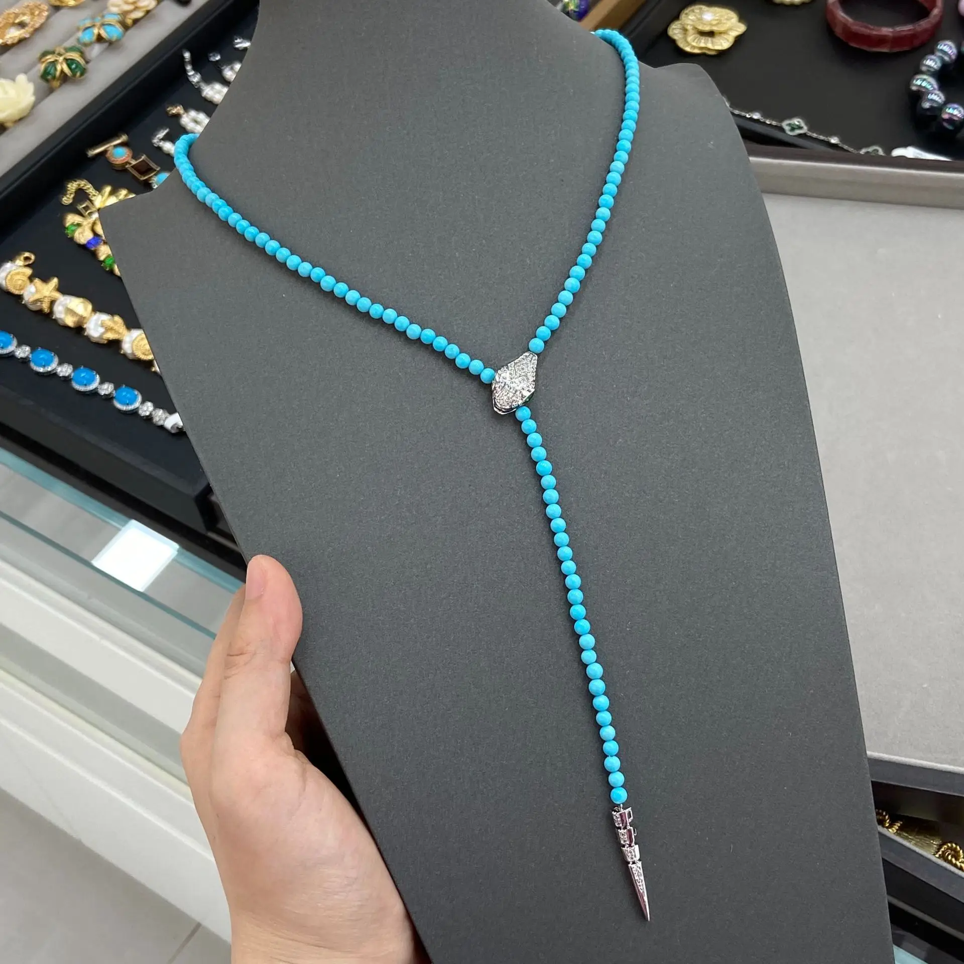 

Vintage Women's Turquoise Snake Necklace Jewelry Fashion Accessory