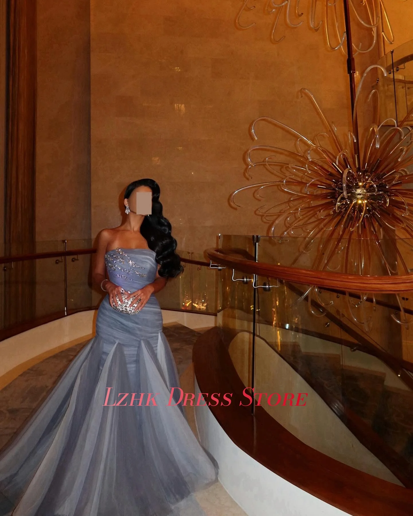 Vestido de noche de cristal de sirena de Organza de lujo personalizado temperamento sin mangas sin tirantes hasta el suelo vestidos de ocasión a medida