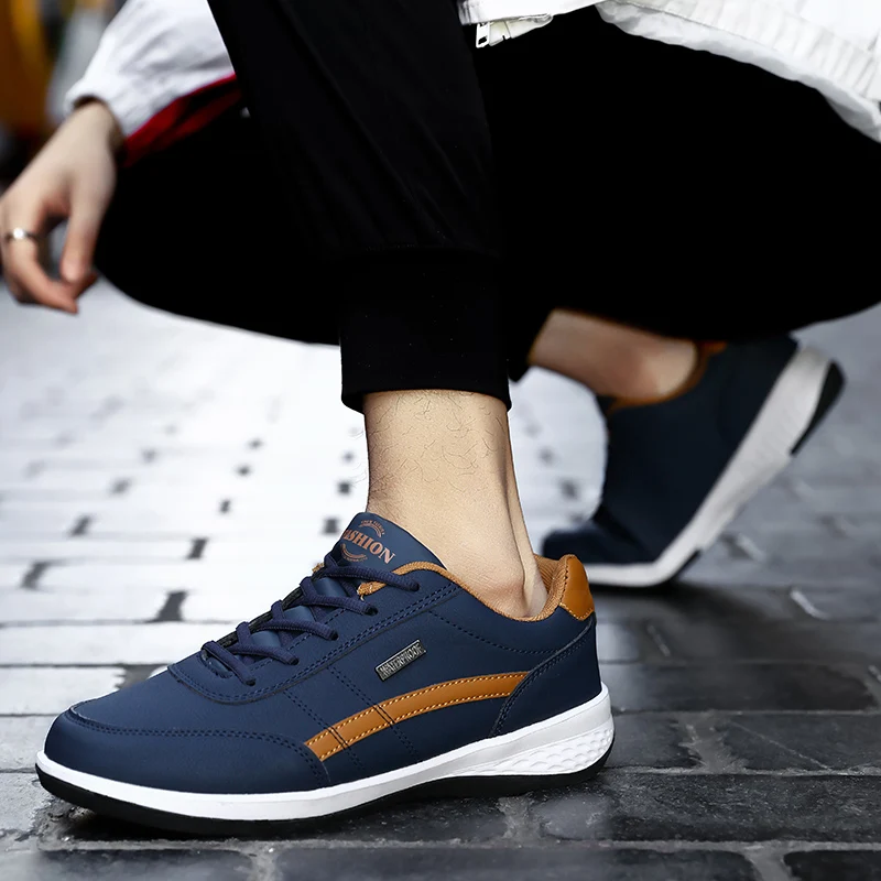 2024 Men Sports Casual Shoes Fashion Leather Shoes Outdoor Comfortable Flat Sneakers Breathable Light Men White Sneakers Shoes