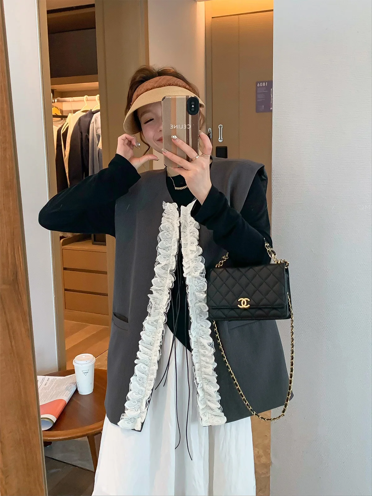 

Женский жилет с кружевной отделкой и дизайном Love Devil Fi Sle, модный повседневный стиль, круглый вырез, на пуговицах, новинка осени 2025