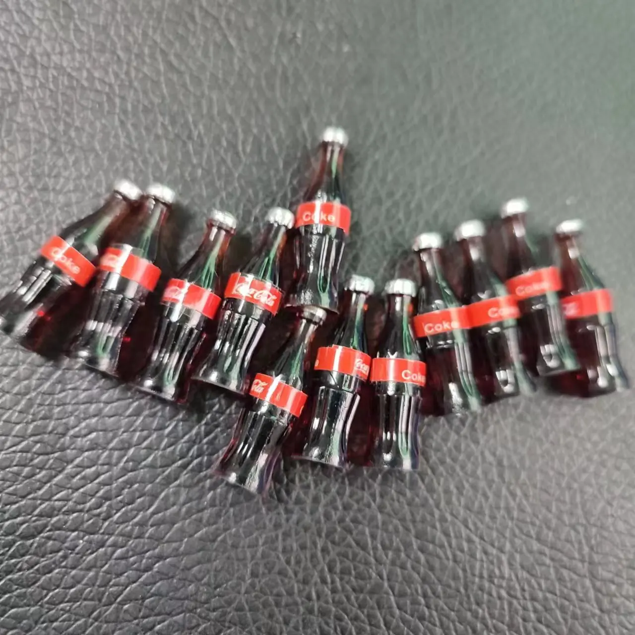 12Pcs/Set 1:12 Or 1:16 DollHouse Miniature Coke Bottles Drinks Mini Cola Basket Tray Model Kits Kitchen Food Play Scene Decor