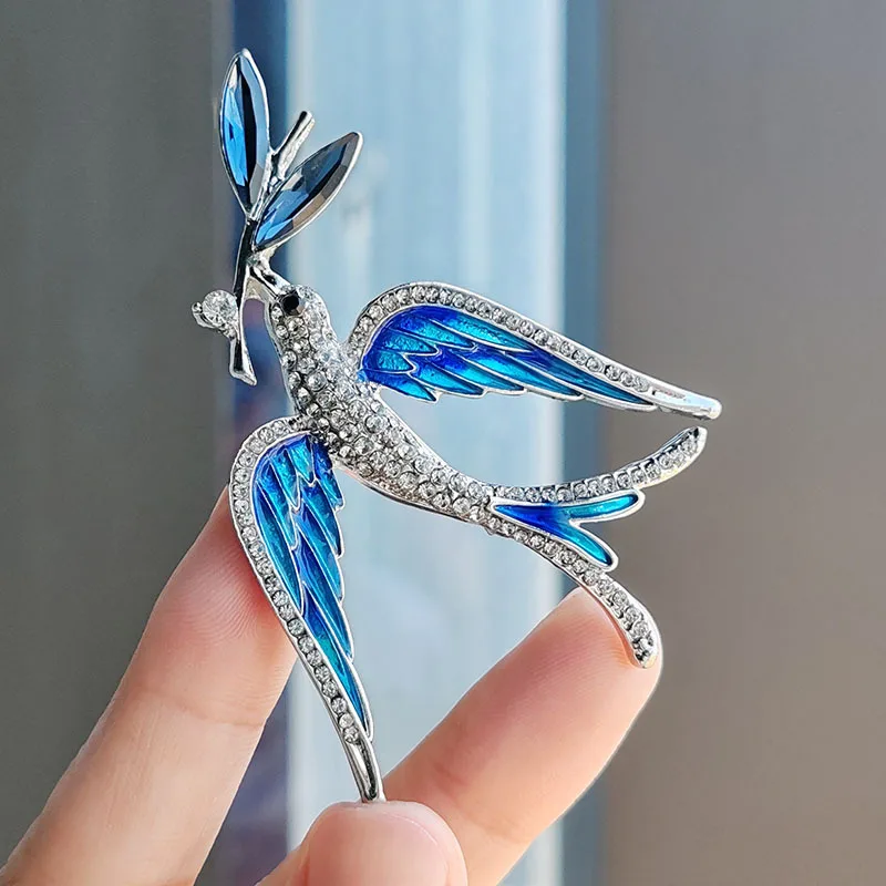 RONGXUANMEI Blue Enamel Flying Swallow Brooches For Women Luxury Crystal Rhinestone Brooch Pin Lady Clothing Accessories Corsage