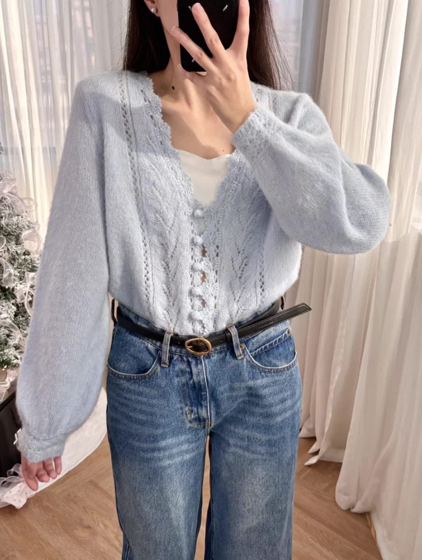 2025 Women's Early Spring New French Style Elegant Wool Blend Hollow-Out Top V-neck Cardigan