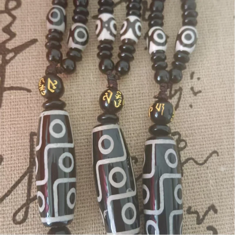 

Nine-Eyed Dzi Bead Pendant Collarbone Versatile Necklace Vintage Long Sweater Chain Agate