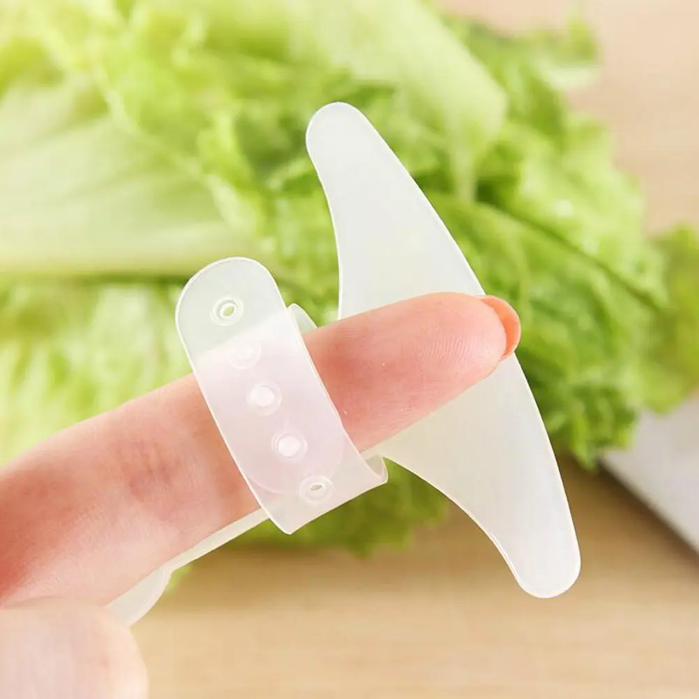Smile Face Adjustable Plastic Finger Guard Protector Safe Cutting Tool Kitchen Gadgets Finger Protector for Chopping Dicing