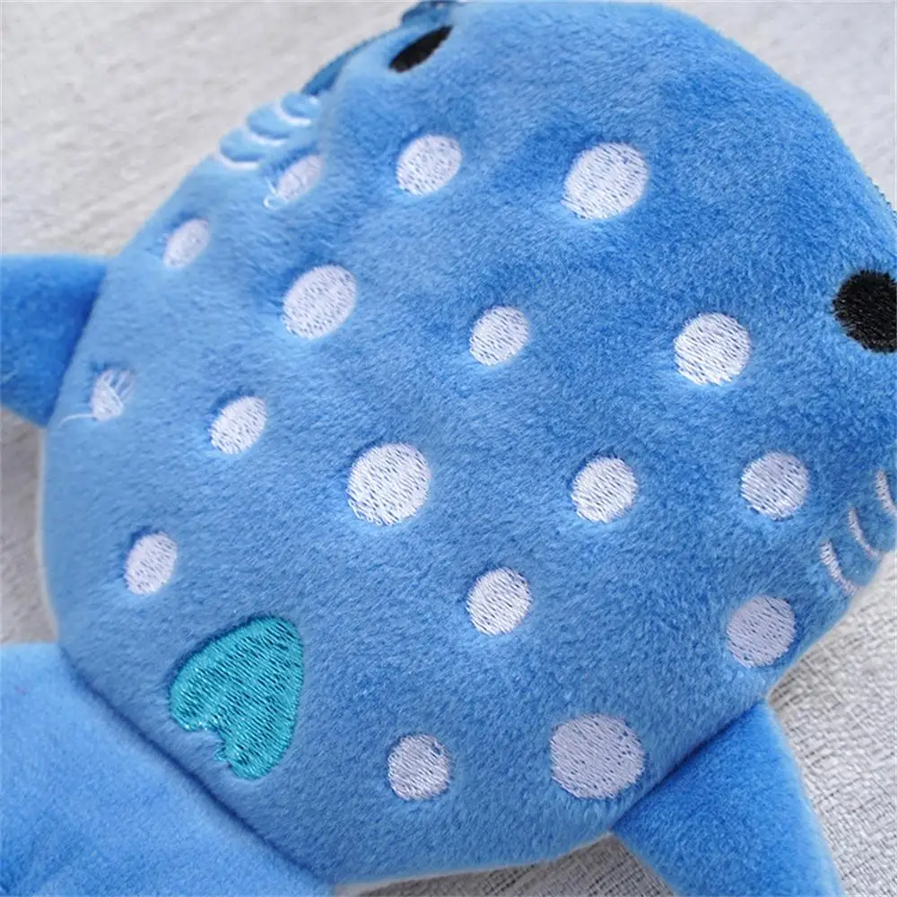 Portamonete squalo Portafoglio rimpolpante Pep Shark Lavorazione meticolosa Portamonete giocattolo con ciondolo a forma di cartone animato Portafoglio in peluche fine carino