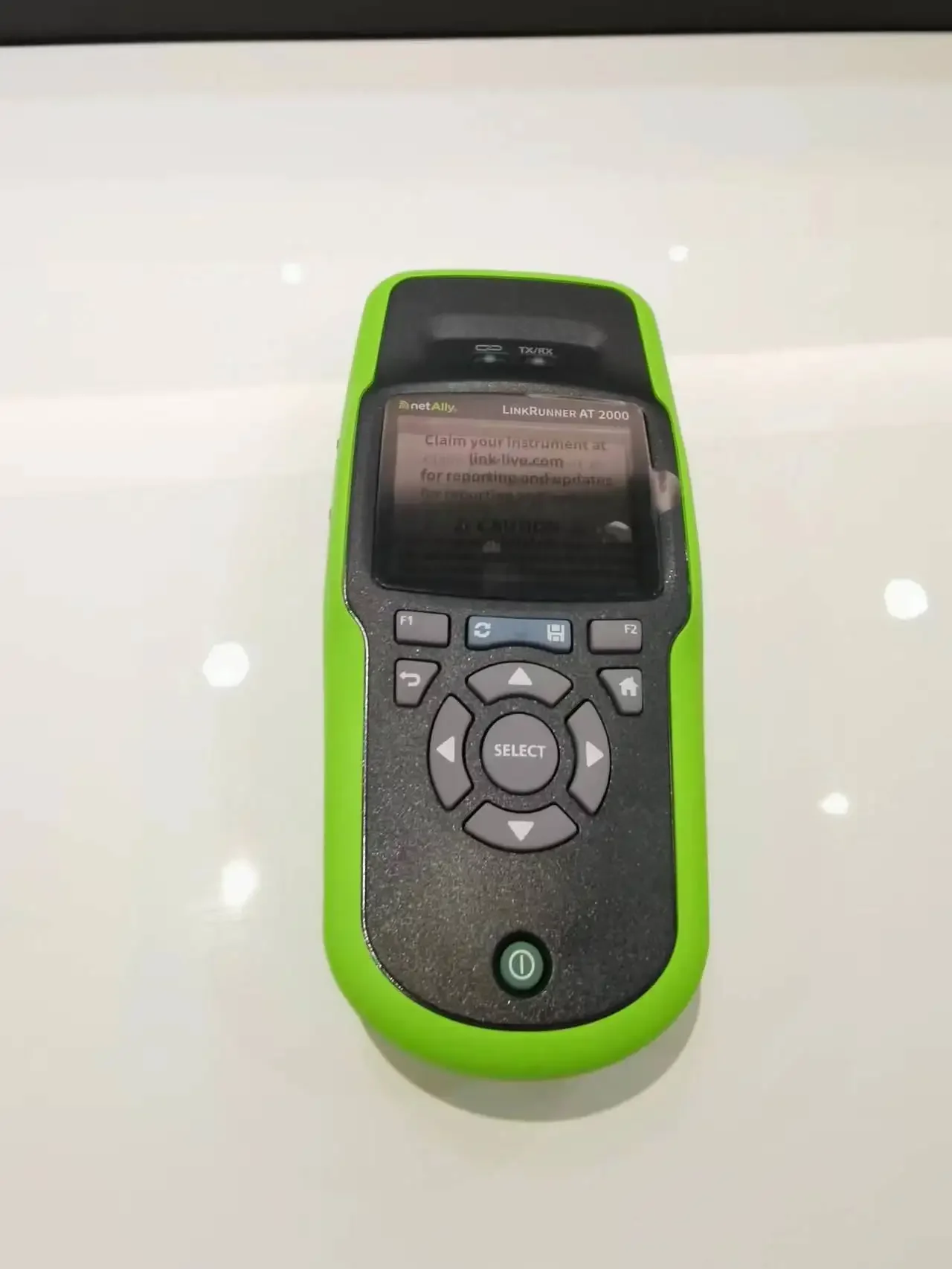 جهاز اختبار تلقائي لشبكة LinkRunner AT 2000 من Netally للنحاس والألياف