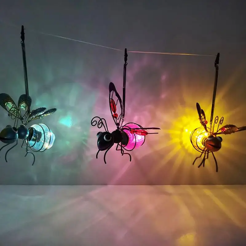 

Solar Powered Lights Ornament Outdoor Flying Bee Statue Metal Hanging Butterfly Lamp for Yard Lawn Decorations