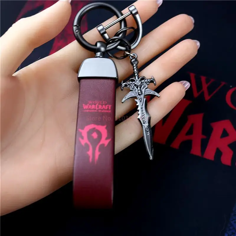 In Stock World Of Warcraft Horde Pendant Alliance Metal Pendant Leather Keychain Bag Jewelry Male Gift