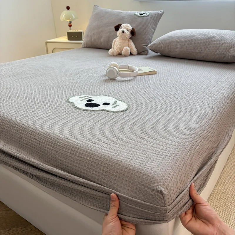 100% Cotton Queen Fitted Sheet Breathable Hypoallergenic Mattress Protector Cover with Elastic Band for Single Double King