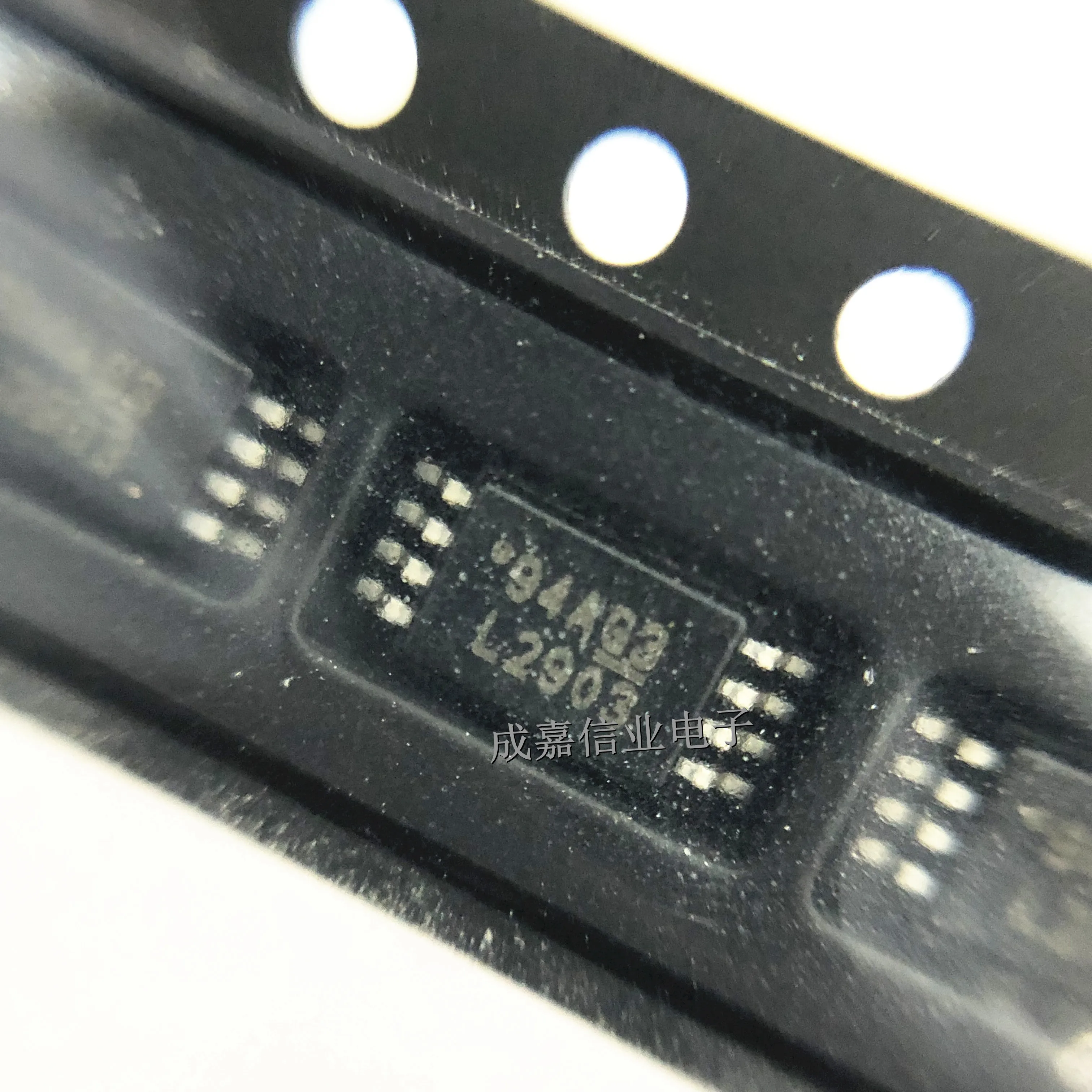 10pcs/Lot LM2903PWR TSSOP-8 MARKING;L2903 Analog Comparators Dual Diff Ind Temp Operating Temperature:- 40 C-+ 125 C