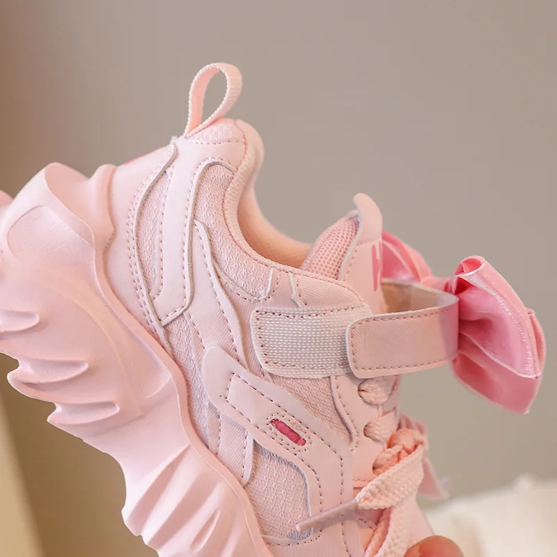 Baskets épaisses respirantes à semelle souple avec nœud papillon pour enfants, chaussures de sport pour enfants, baskets de course pour filles, bébé, marque de mode, automne, 2023